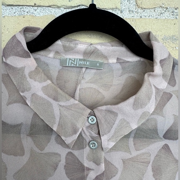 Nile Patterned Blouse - Picture 2 of 3